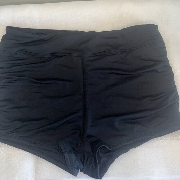 NWT La Blanca Tummy Control Island Goddess Swim Shorts in Black Size 14 - Picture 2 of 4